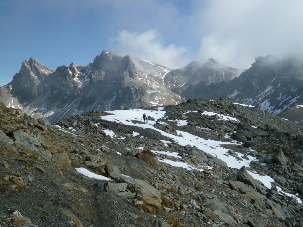 premières neiges de septembre, et Thabor à "proximité".
Le Col de Valmeinier est à droite sur la photo.