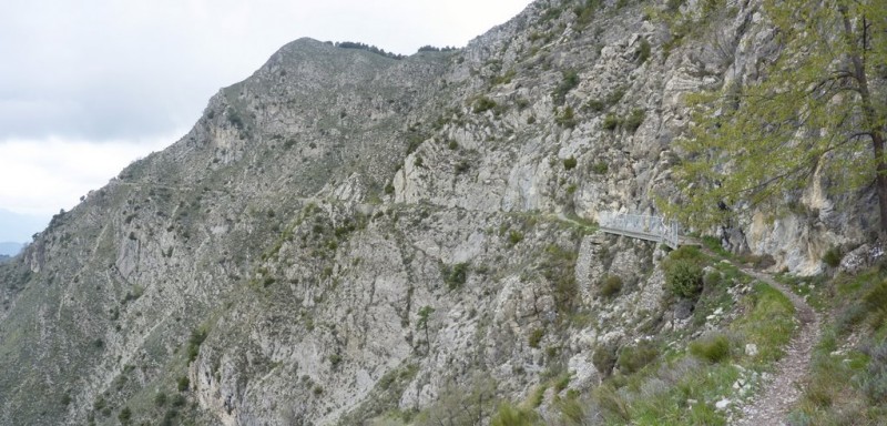 Longue traversée avant le Col de Castel Ginestré