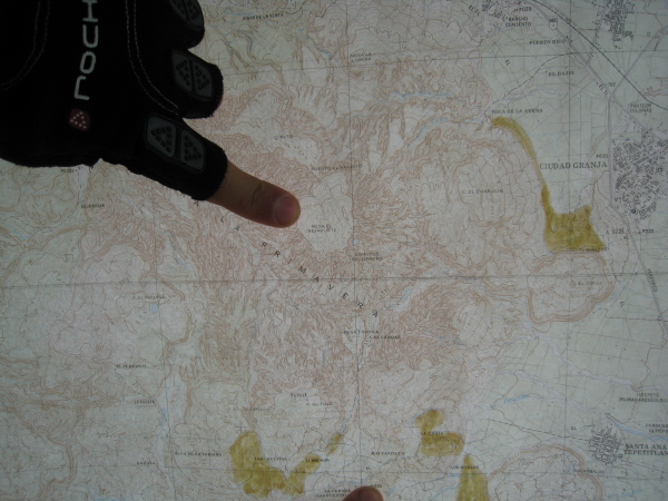 Carte : On est bien a 2100 metres,comptez les courbes....