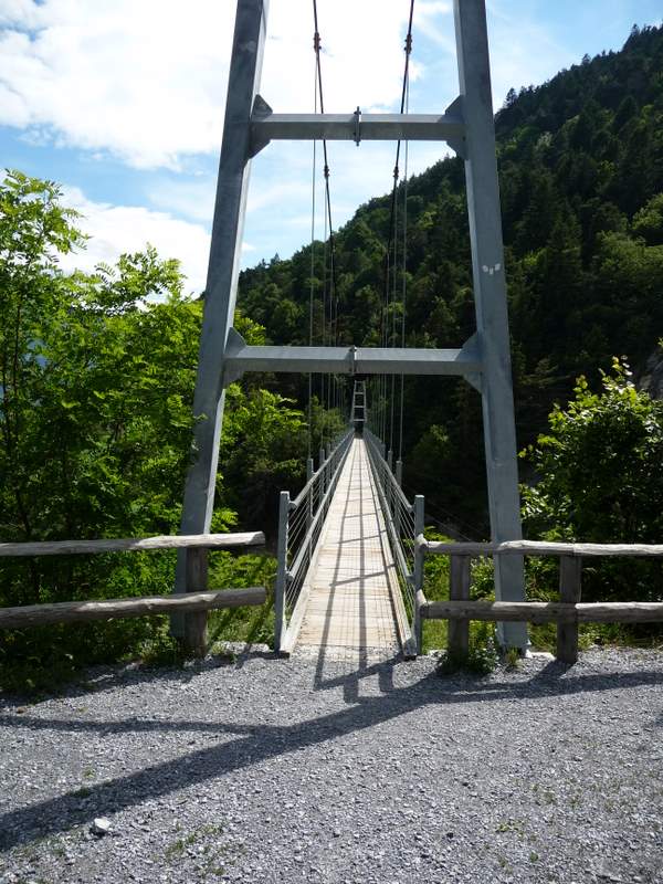 #3 Passerelle à Farinet : La passerelle à Farinet au dessus des gorges de la Salentse Passerelle à Farinet : La passerelle à Farinet au dessus des gorges de la Salentse