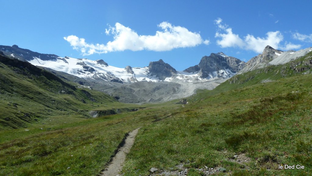 Val de Rhême : le sentier 13C remonte doucement le vallon (sens horaire du Giro)