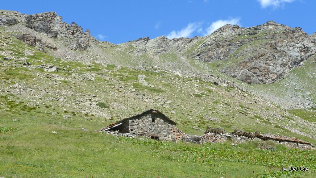 Hébergement éventuel : Grange de la Gran Vaudala et le collu du Monte Cornet