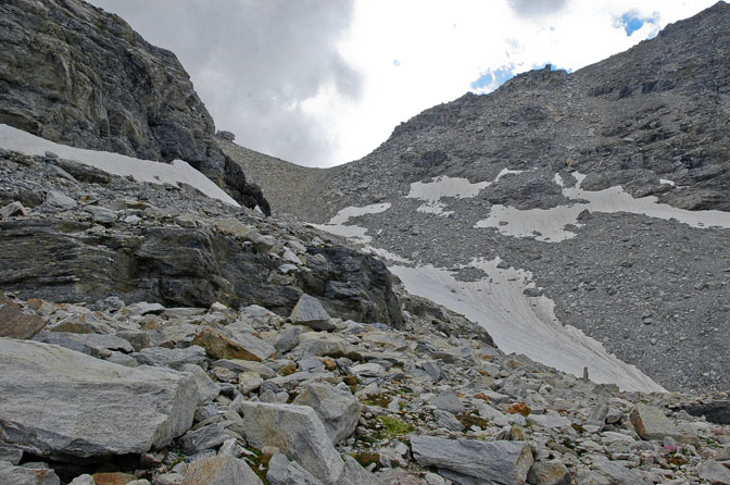 Val Clarea : la pente terminale du colle dell' Agnello, versant italien