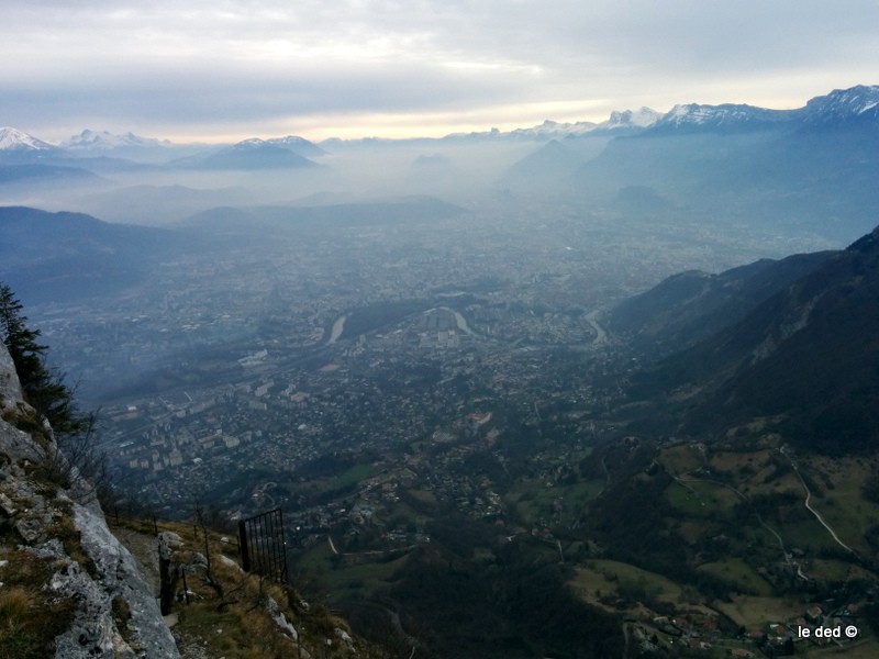 Grenoble : Chacun à sa part de responsabilité dans ce nuage urbain