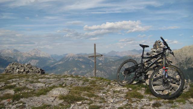 Croix de La Salcette : J'y étais bien avec le vélo ;-)