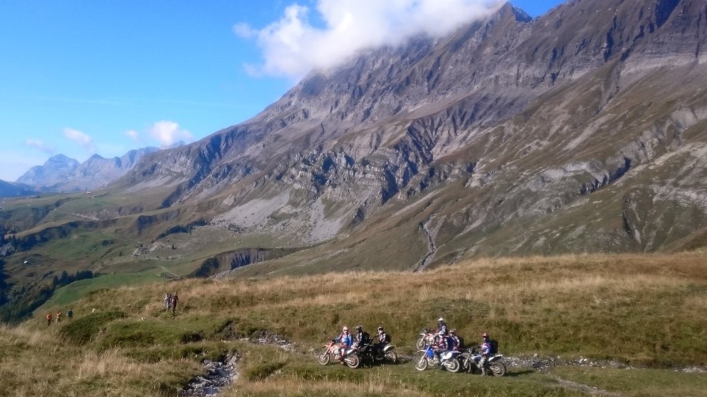 les motards de Val d'Isère en trip.