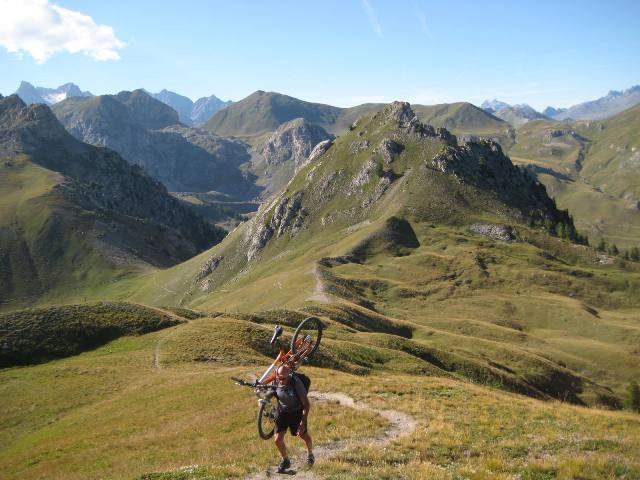 Crête : La vue s'offre à nous !