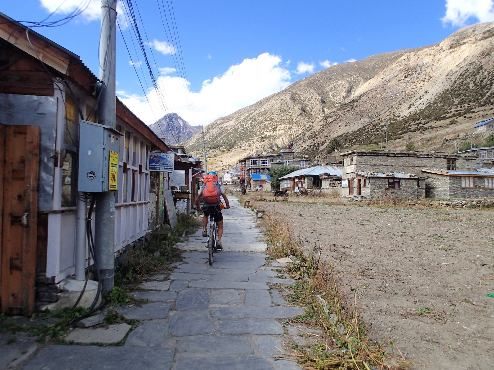 On arrive à Manang...