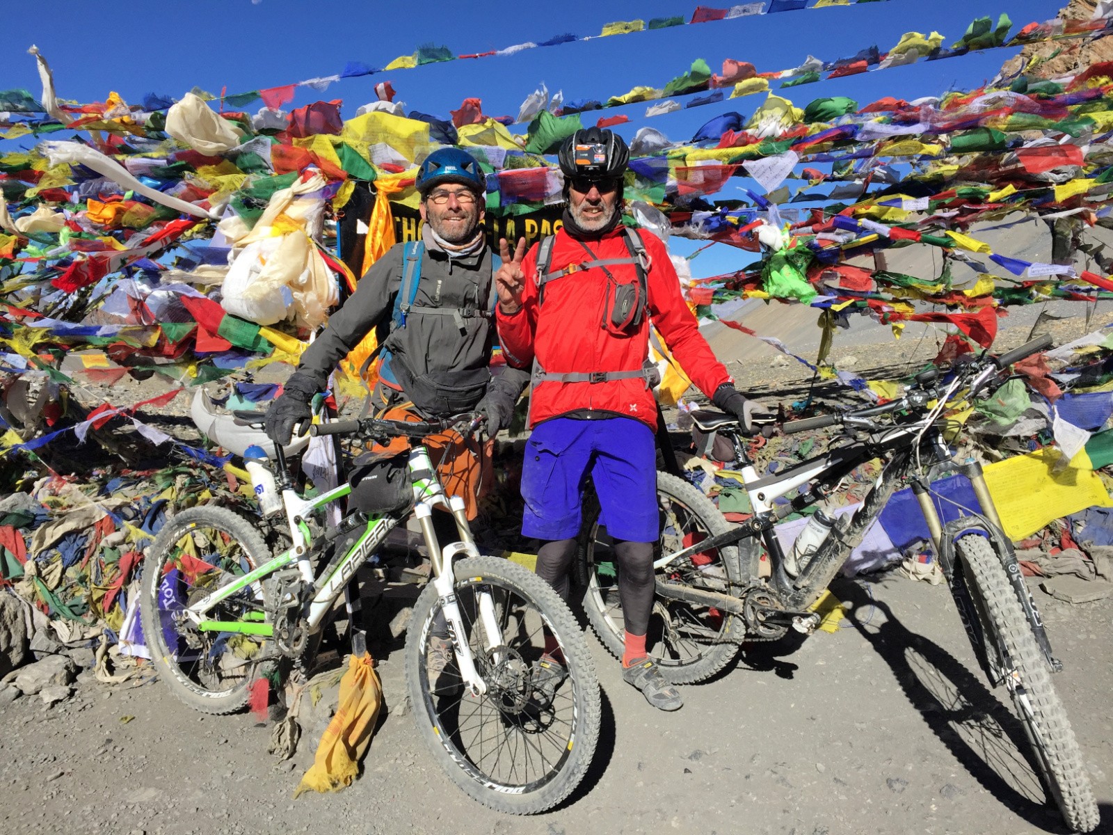 ThorongLa Pass (5416m)... well done !!!