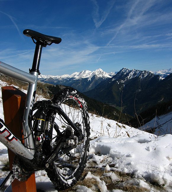 Parc du Mouton : col du Drison, Mont Charvin et Aravis S