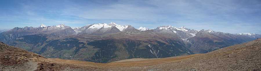 Breithorn : Vue sur le versant valaisan de l'Oberland (Bietschhorn, Nesthorn, Aletschhorn, Mönsch, Finsteraarhorn,...)