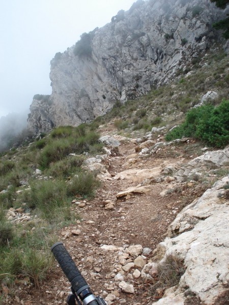 #14 Col du Berceau : Le haut est cassant Col du Berceau : Le haut est cassant