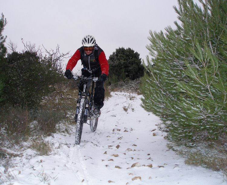 Ca roule plus vite : Nono s'habitue au pilotage sur neige