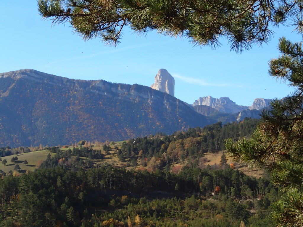 Le Mont Aiguille, impressionnant sous cet angle