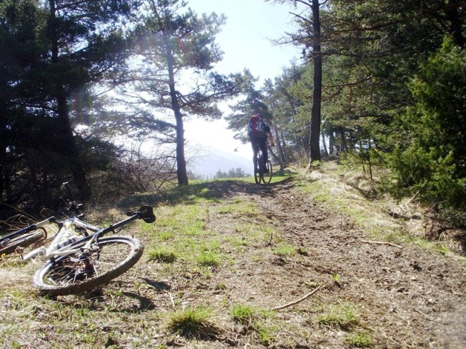 Col du Prayer : Gab arrive au col...tout droit en face!