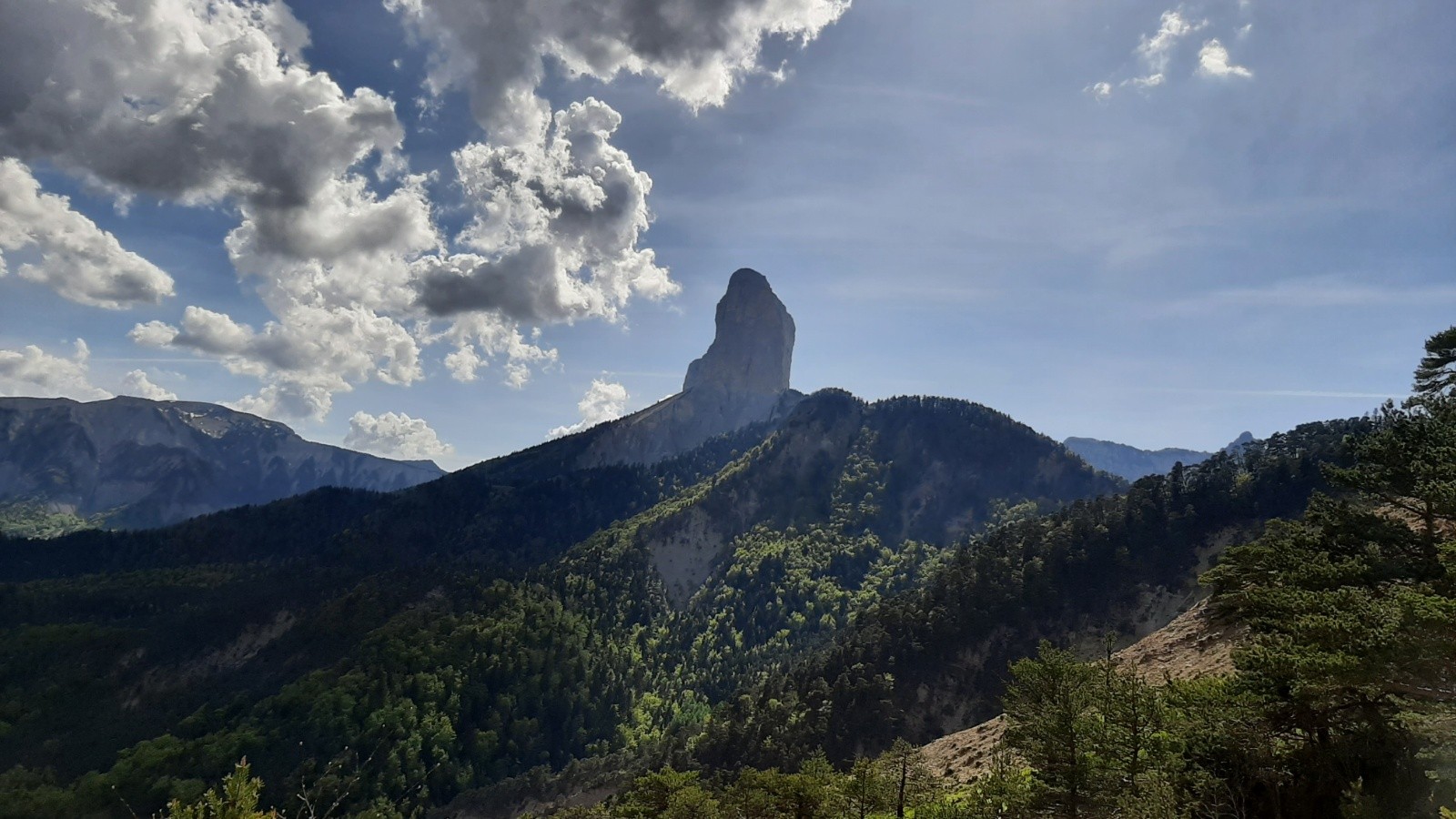  Mont Aiguille vue sous un autre angle