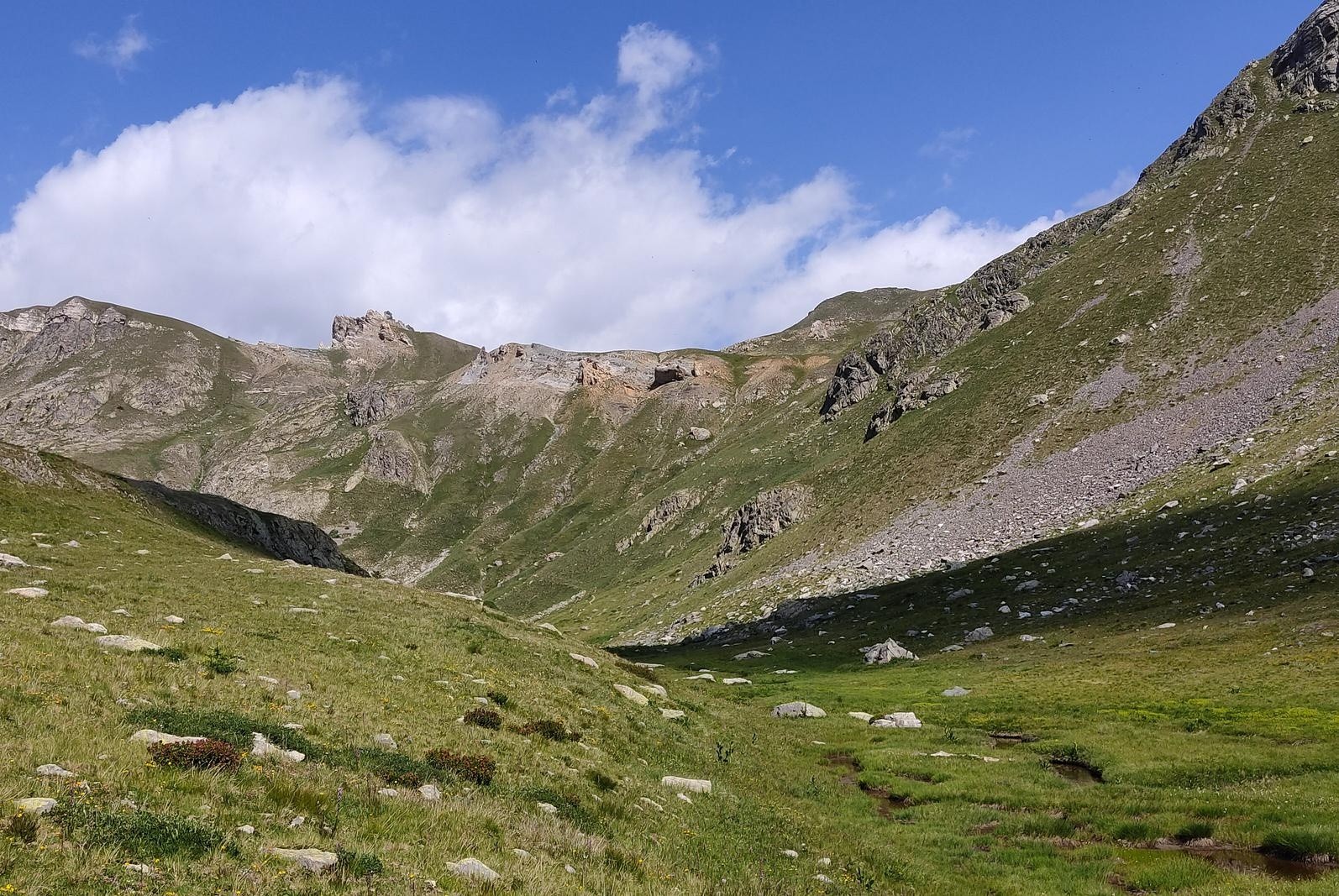 Vue sur Tortisse, début de la remontée 