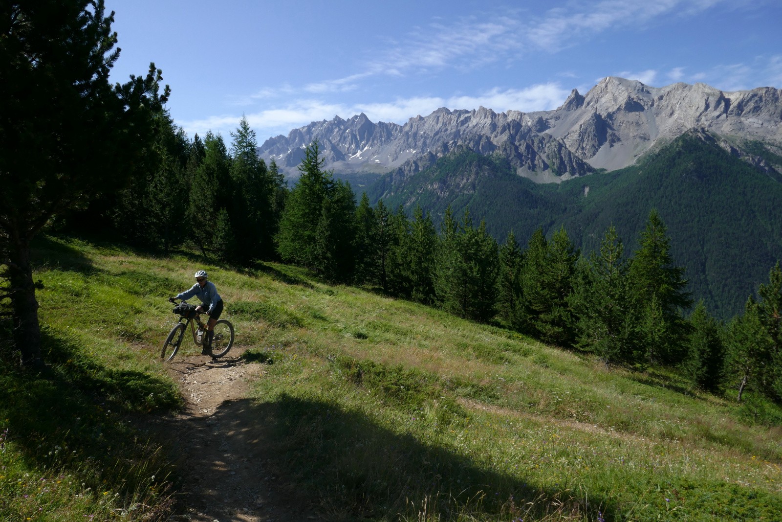 #41 Montée au col de Bramousse, une épingle roulante à la montée ! Montée au col de Bramousse, une épingle roulante à la montée !