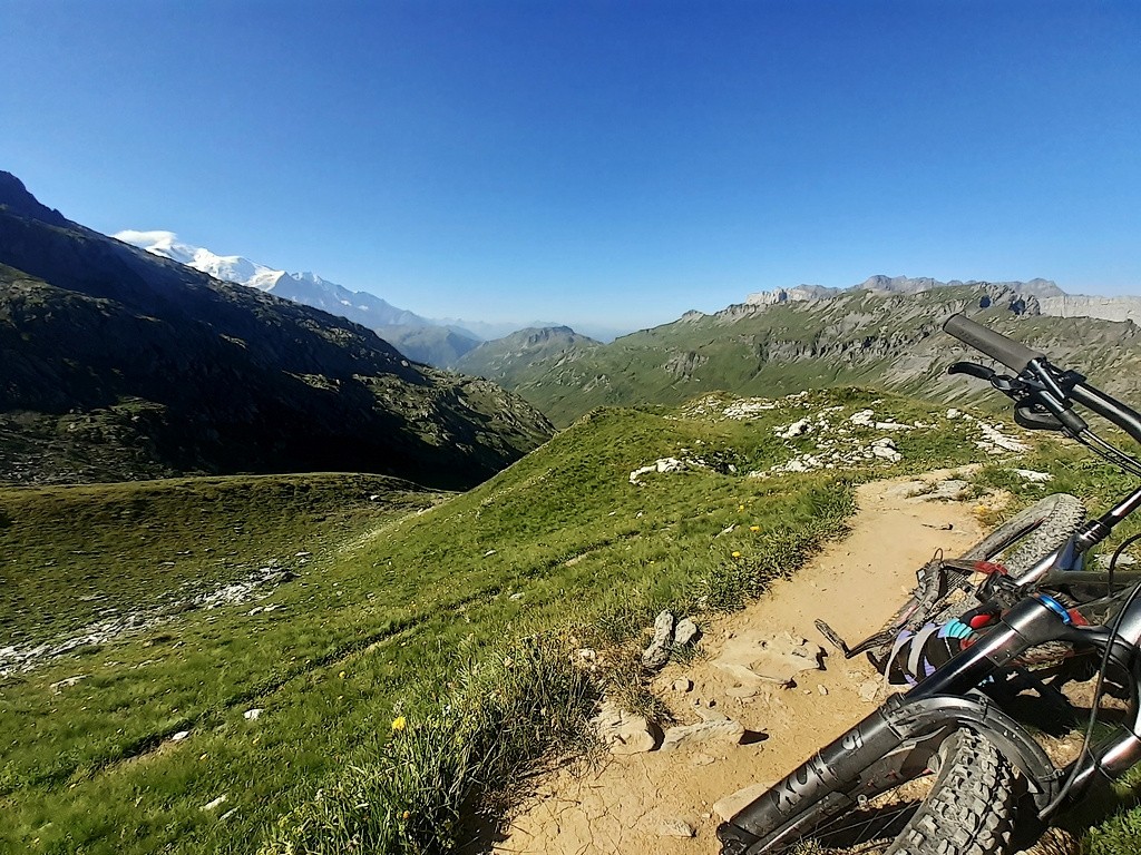 Dans le vallon de Diosaz
    