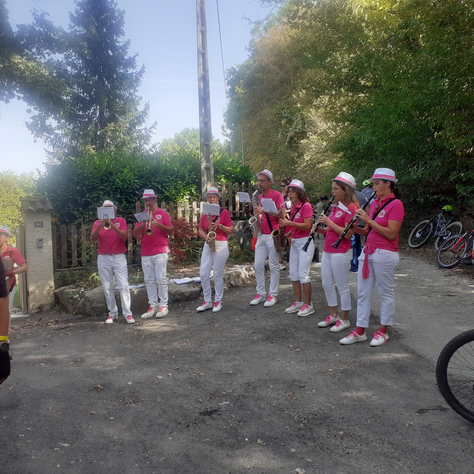 #1 Un ravito tout en musique Un ravito tout en musique