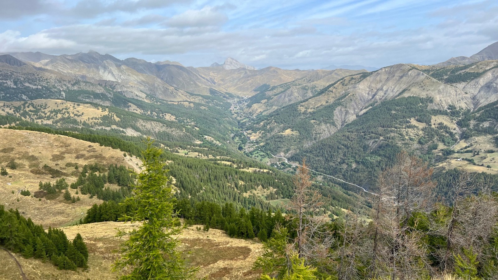 #2 Vue direction la Foux, sestrière et la grande séolane Vue direction la Foux, sestrière et la grande séolane