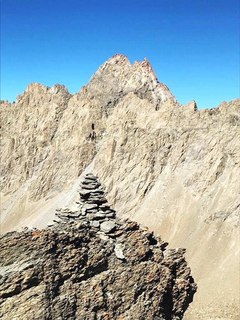 #6 De beaux souvenirs, il y a 50ans, sur l De beaux souvenirs, il y a 50ans, sur l'arête E en marbre rose.