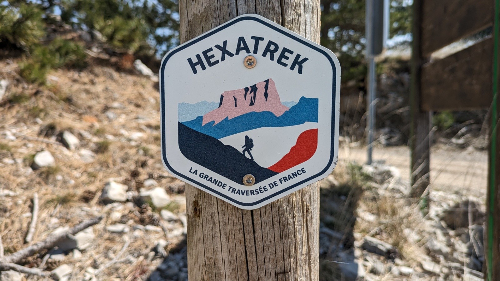  https://www.hexatrek.com/ - 3034km !