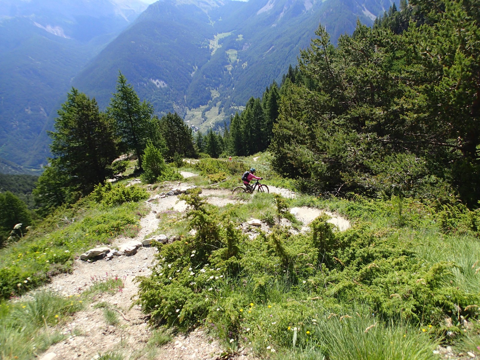 Les épingles au dessus du col de la Lauze...