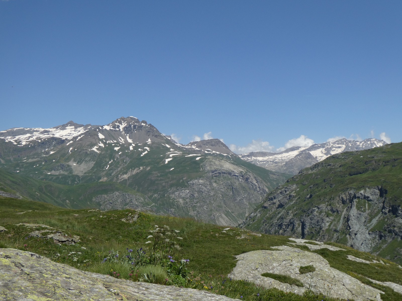 Sur Bonneval et les Lévana 