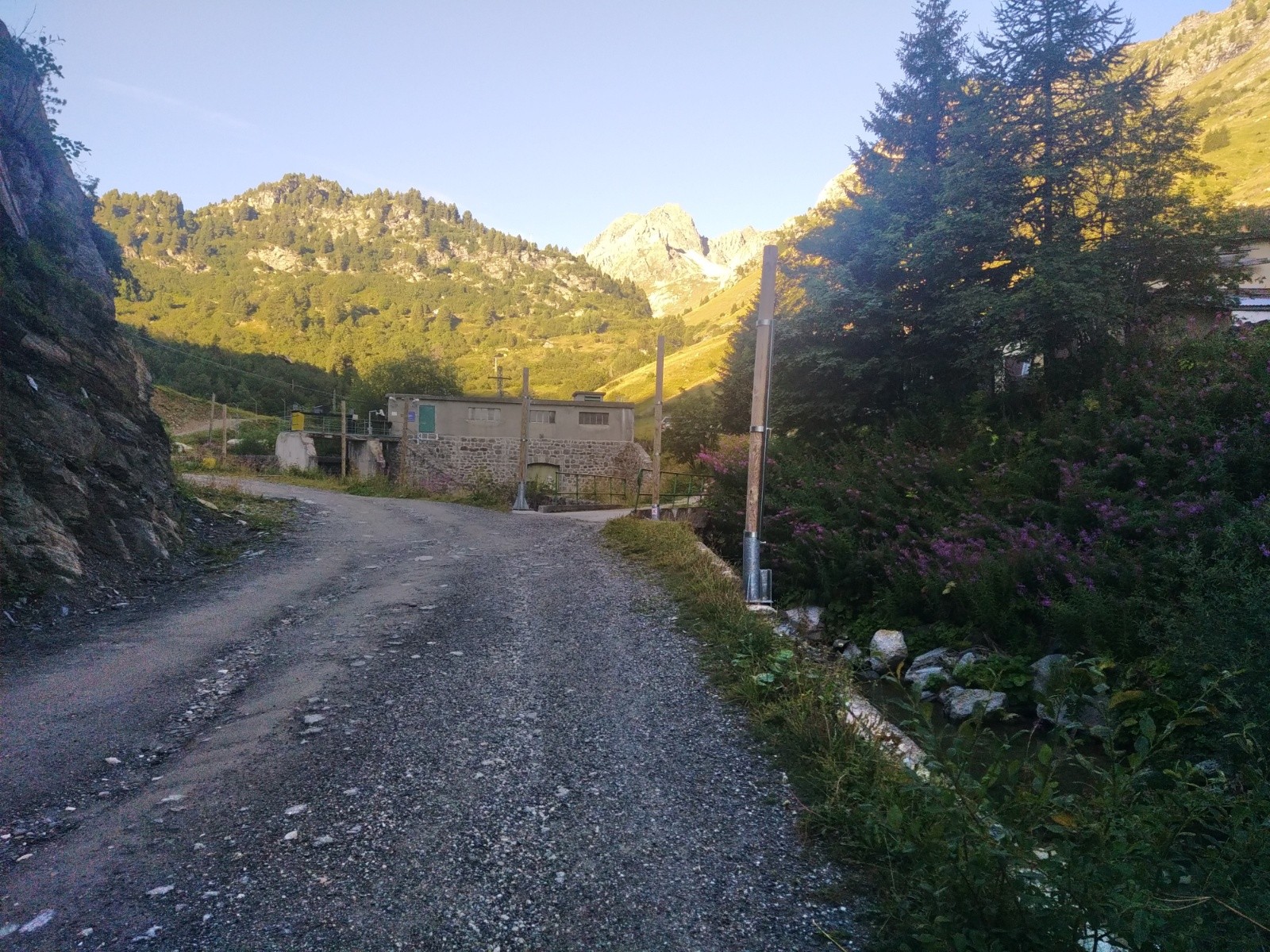  Le mounioz en vue au dessus du lavoir 