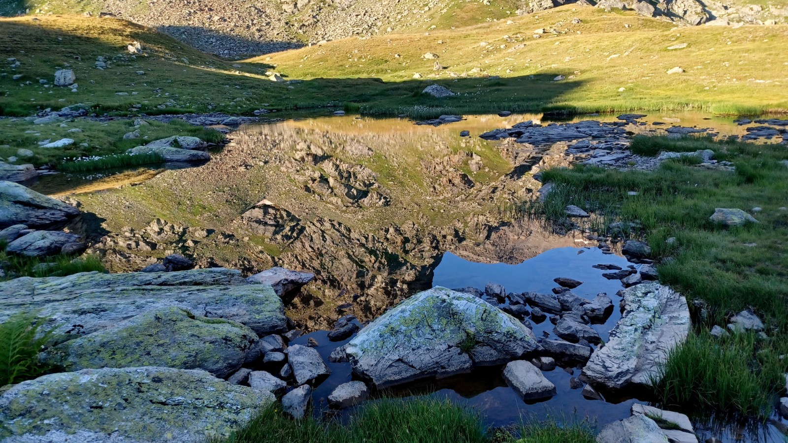 Dans la descente du col des Bataillères. 