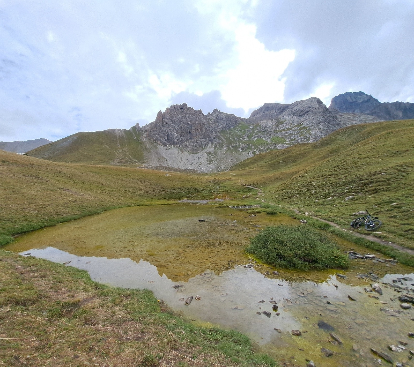 Sous le Lac de Clausis