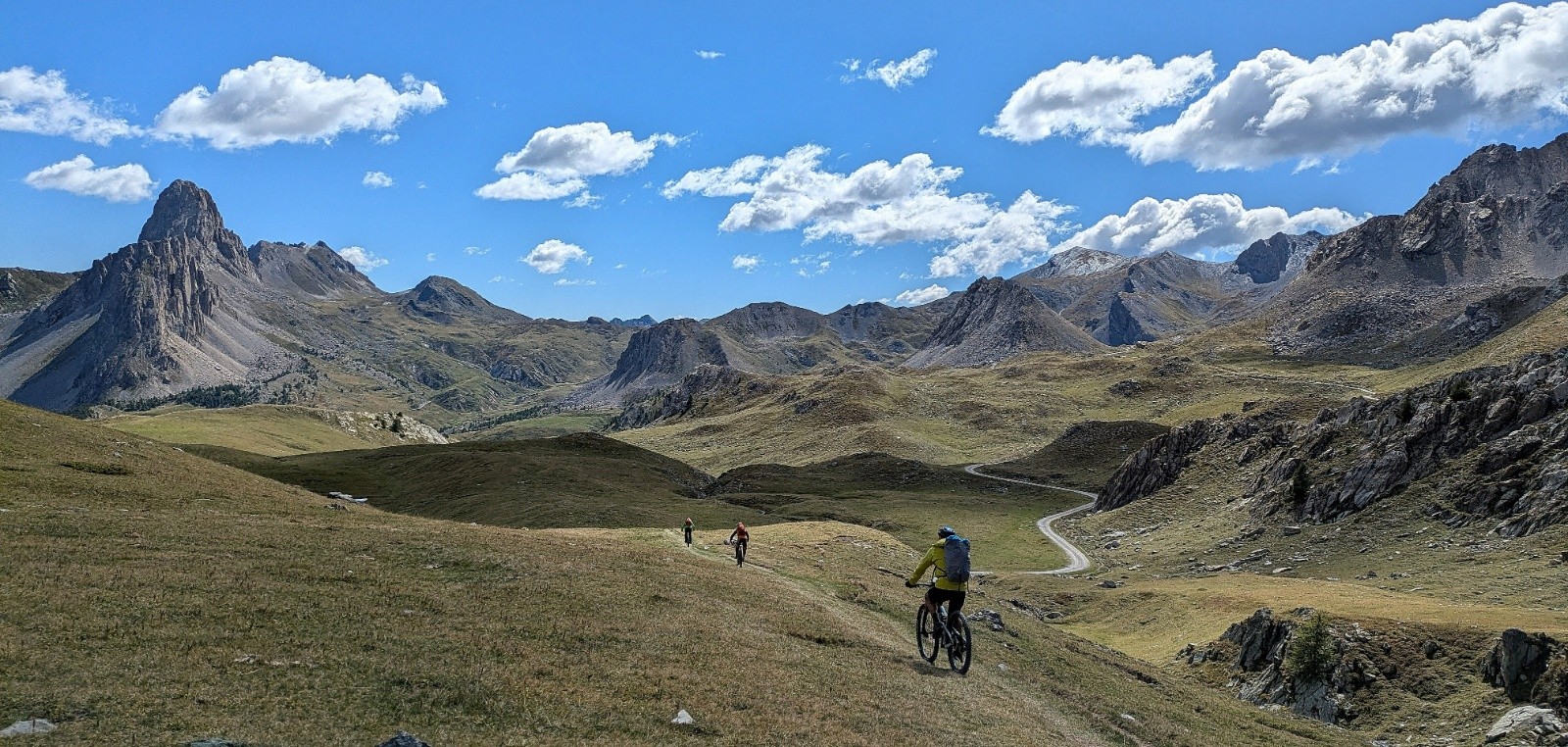  Un peu de single, et un max de piste, mais c'est super beau