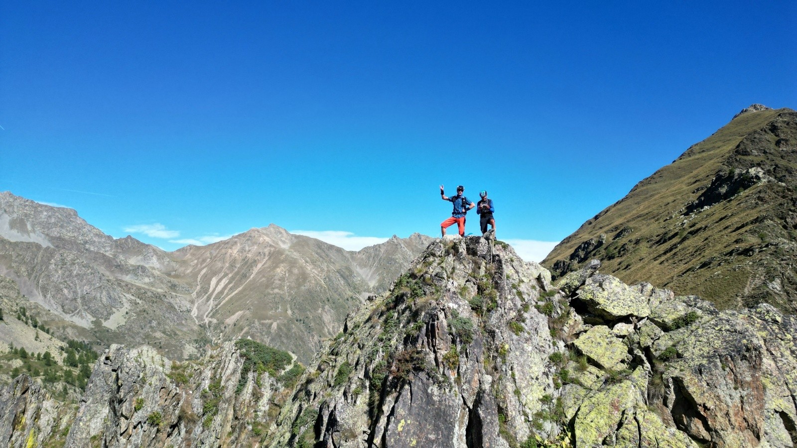 Au-dessus du passo après une montée magnifique