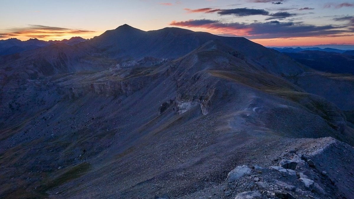 Le Mounier depuis la Cime Nègre (vous pouvez chercher la tente de Charlie en contre bas).