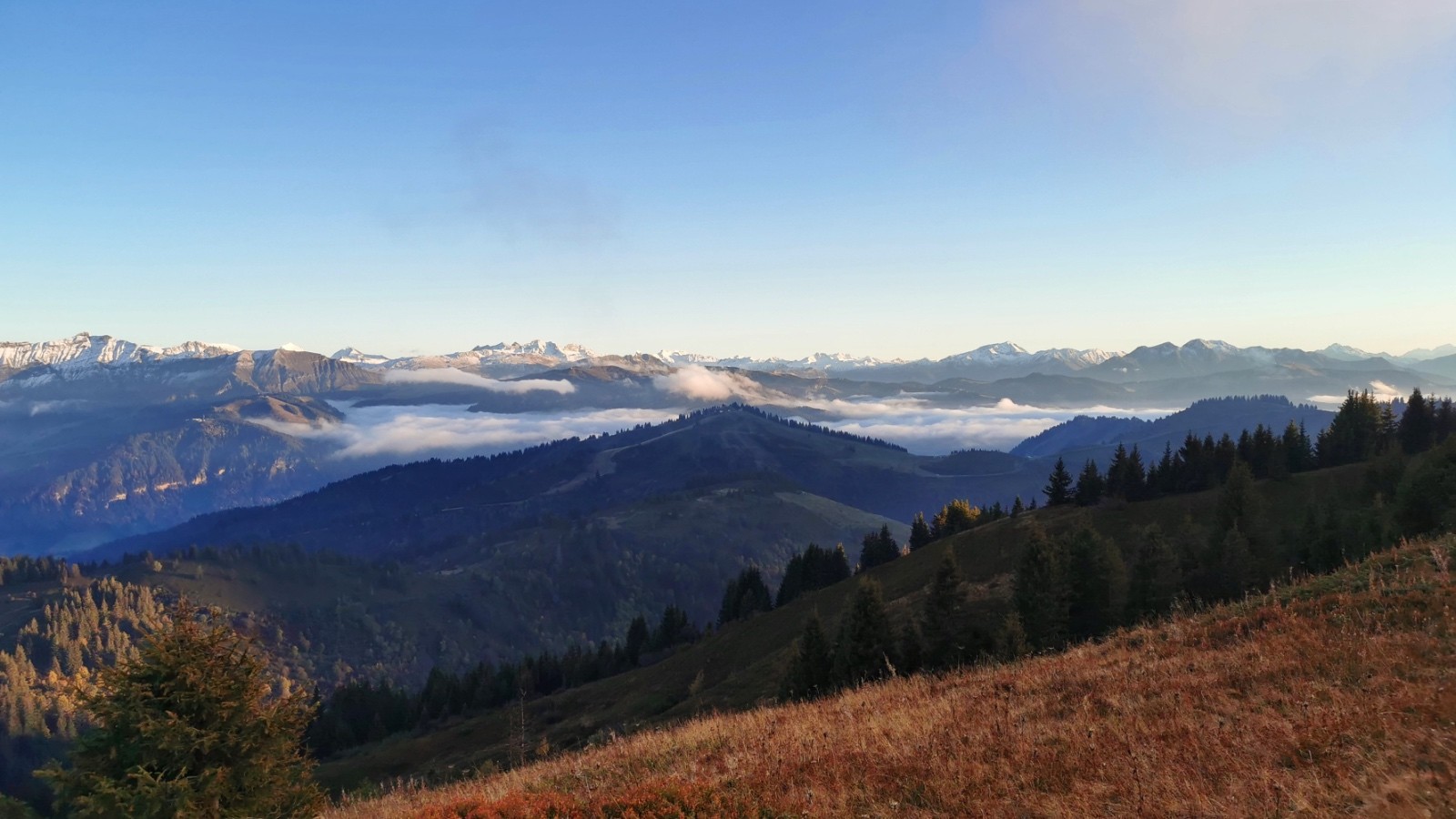 Regard au loin côté Savoie