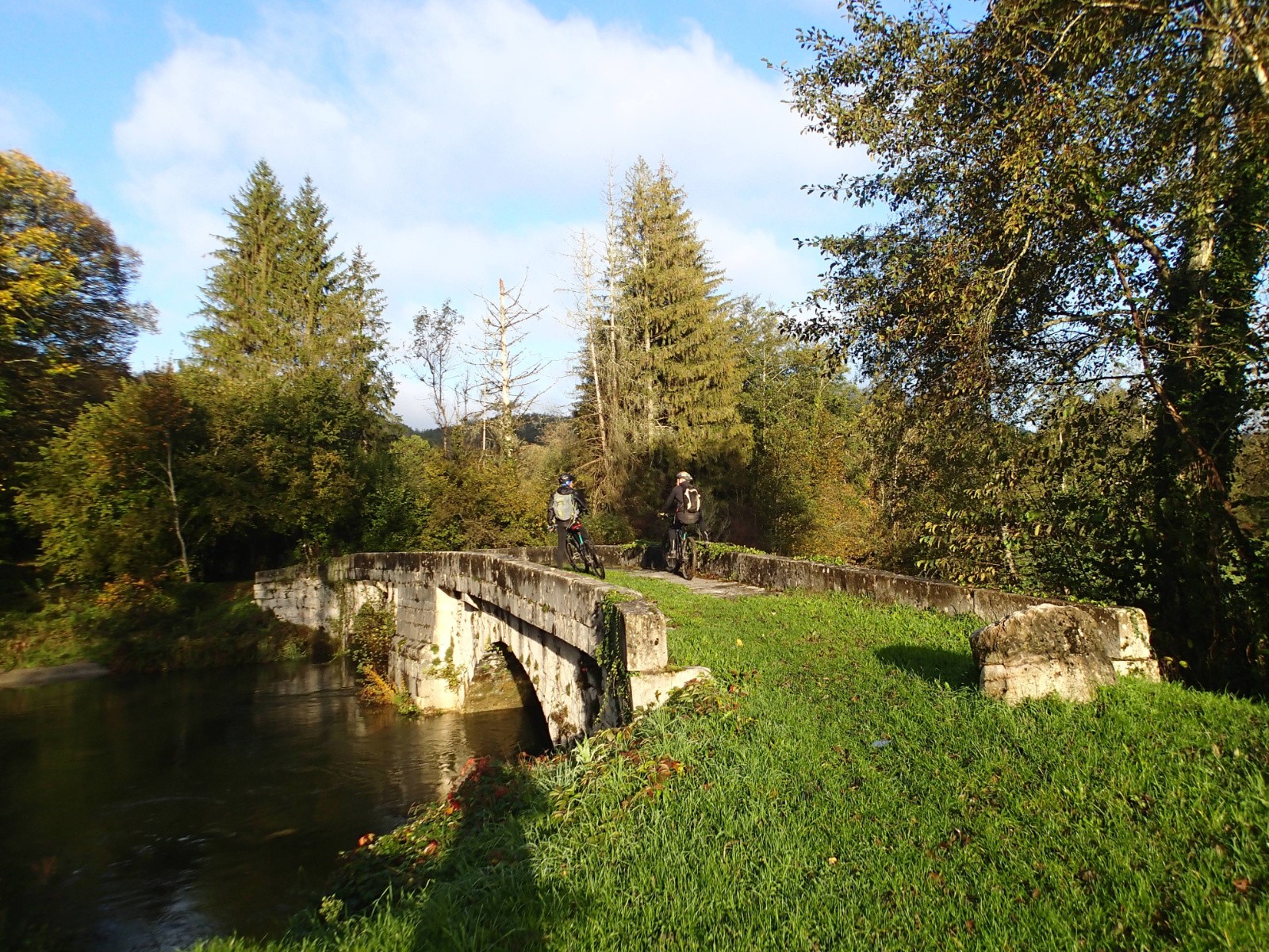 Joli p'tit pont de Bognens !