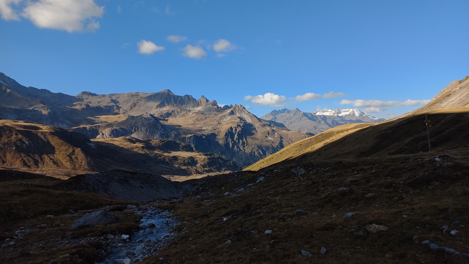 Sous le col de la Roue