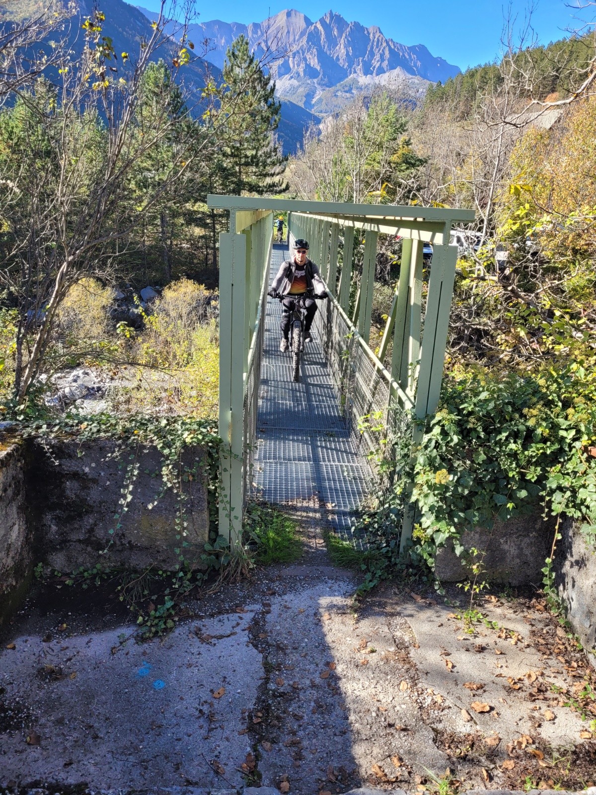 passerelle à Villeneuve d'Entraunes 