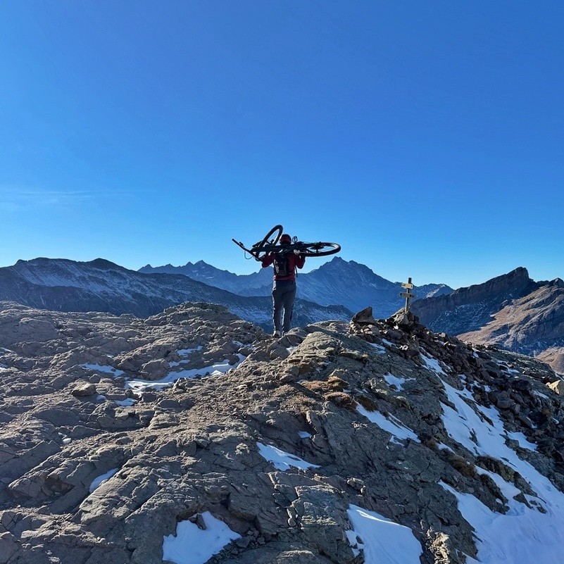  Portage vers le refuge du Bonhomme