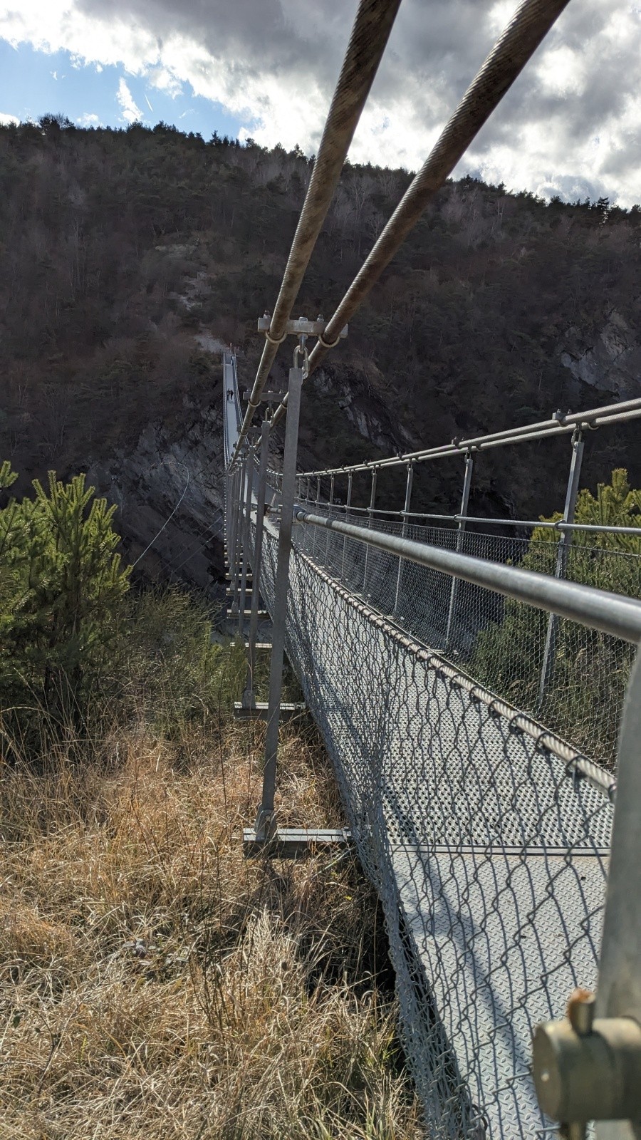 passerelle de l'Ébron