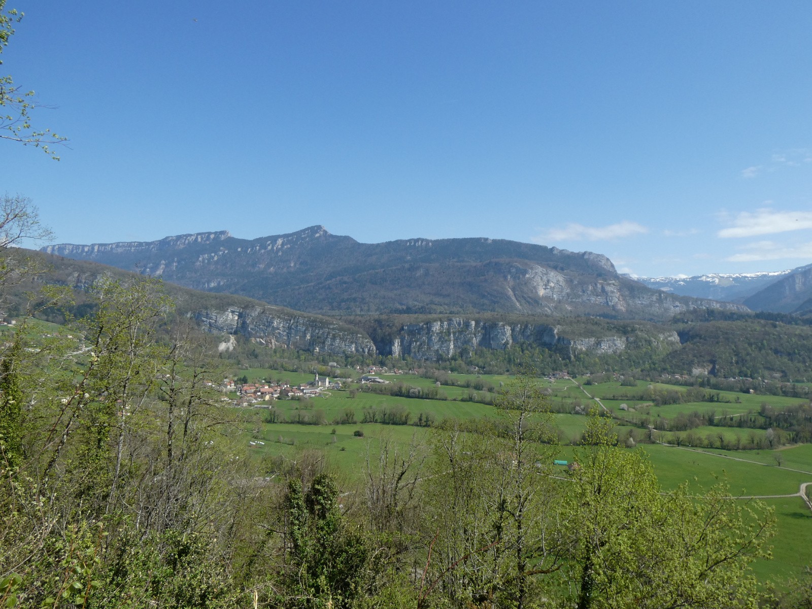 #8 En face, la Chartreuse. En face, la Chartreuse.