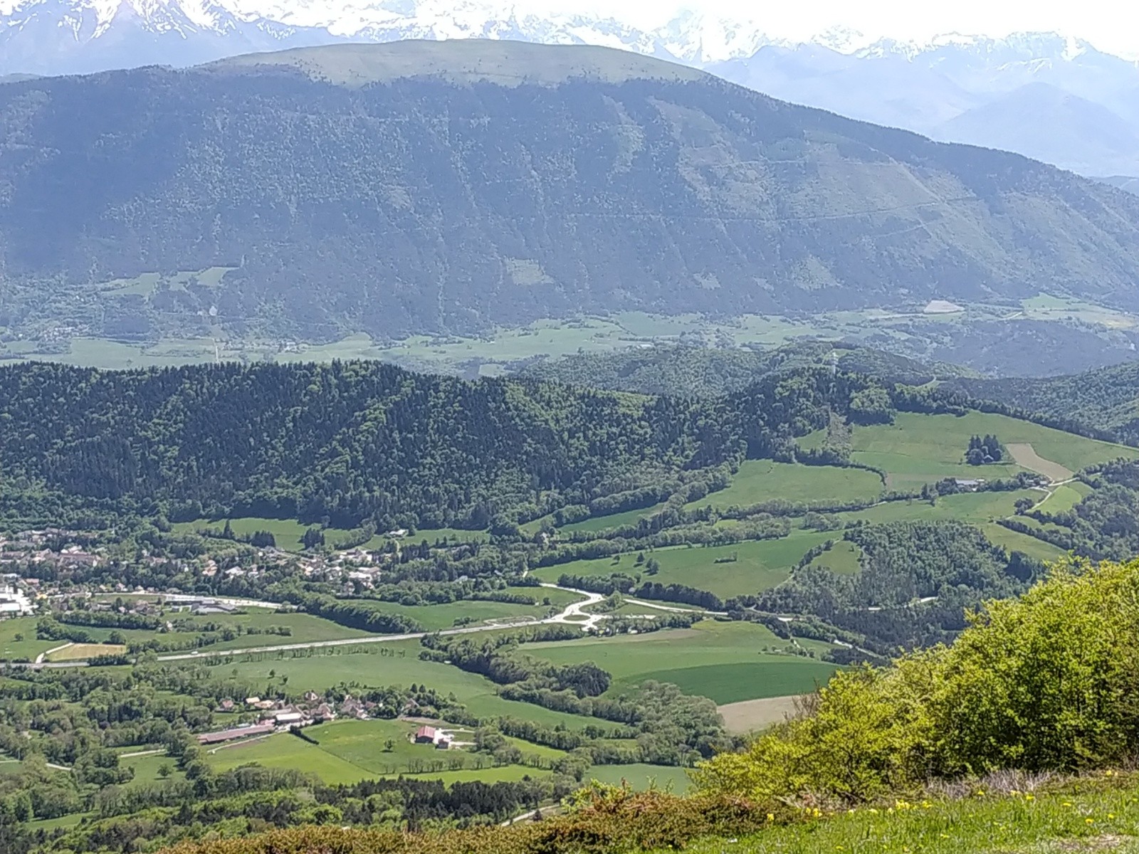 #5 Du pas du Serpaton. Parking en vue, au rond point. Du pas du Serpaton. Parking en vue, au rond point.