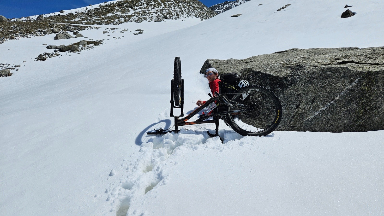 Voilà ce qui arrive en dehors de la piste de ski.