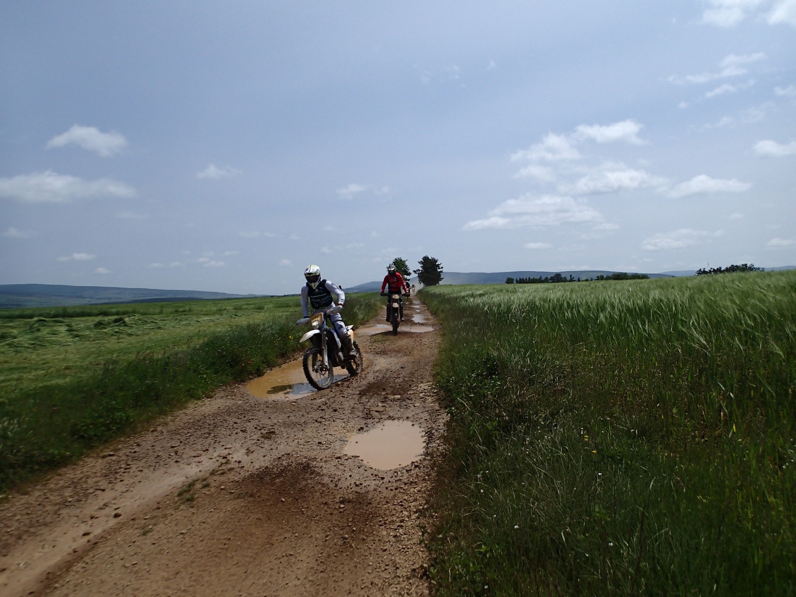 #35 Je croise un enduro-moto ... bon ... Je croise un enduro-moto ... bon ...