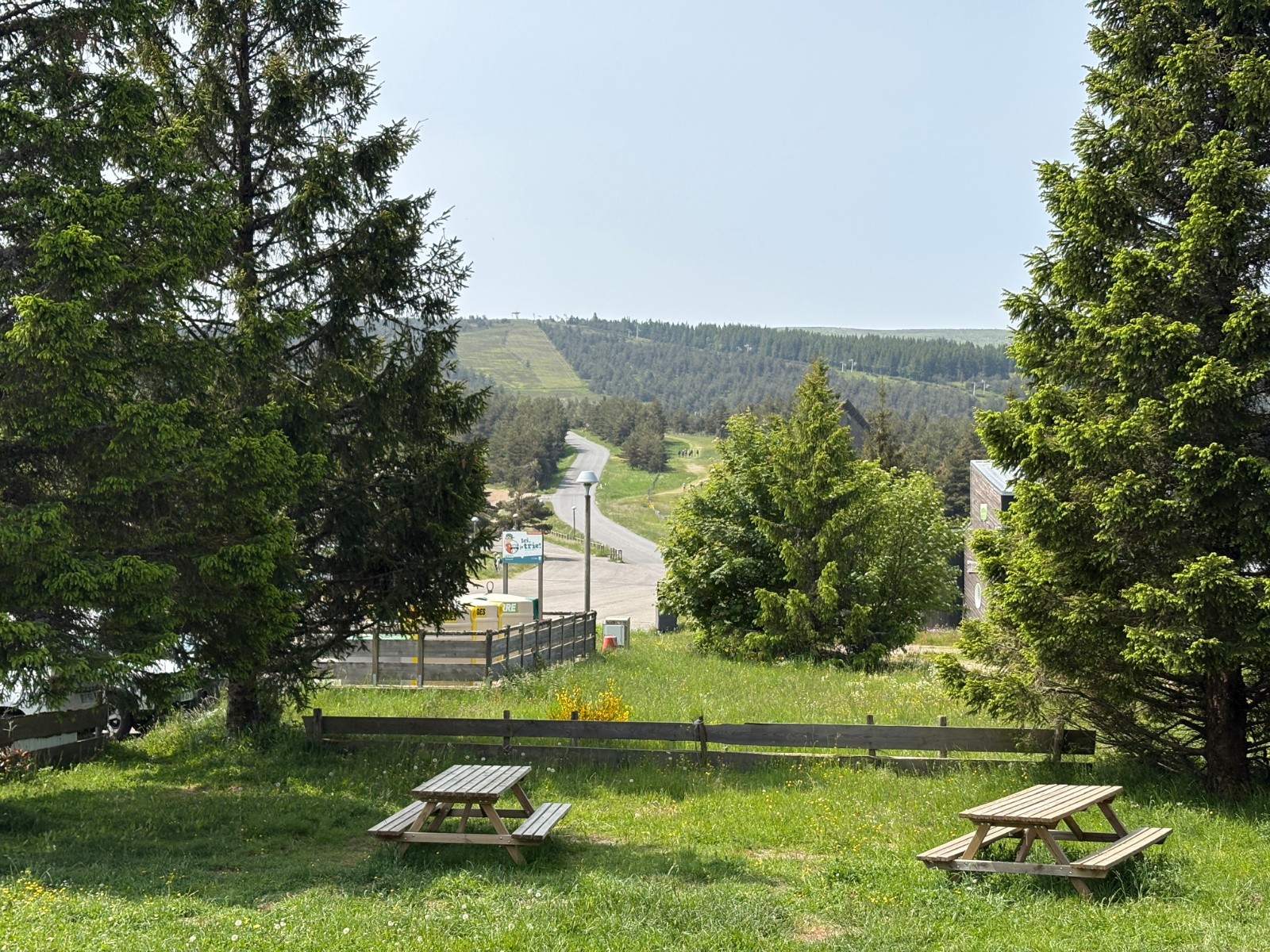 #46 De la terrasse du restau la suite sur la route du col de Finiels... De la terrasse du restau la suite sur la route du col de Finiels...