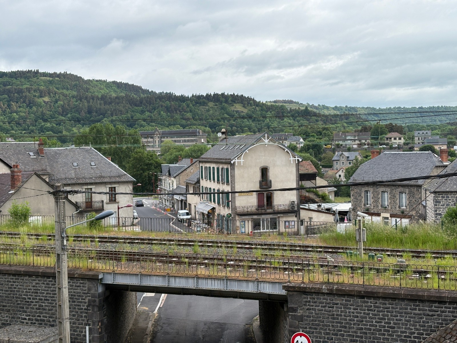 #1 C C'est parti au dessus de la gare de Neussargues...