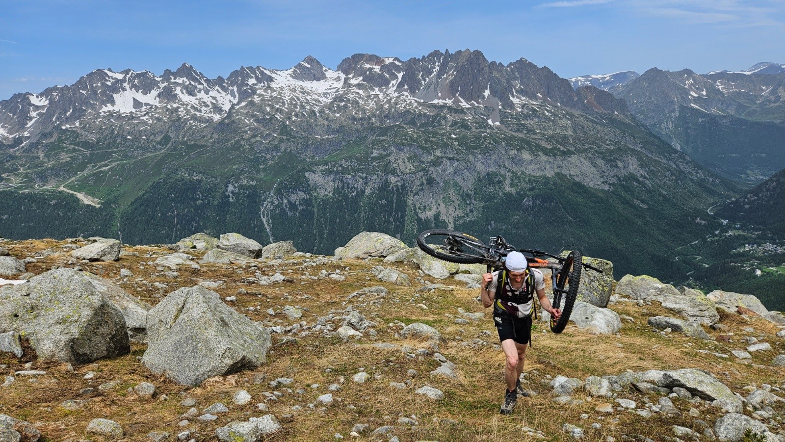 #6 En direction de la moraine. En direction de la moraine.