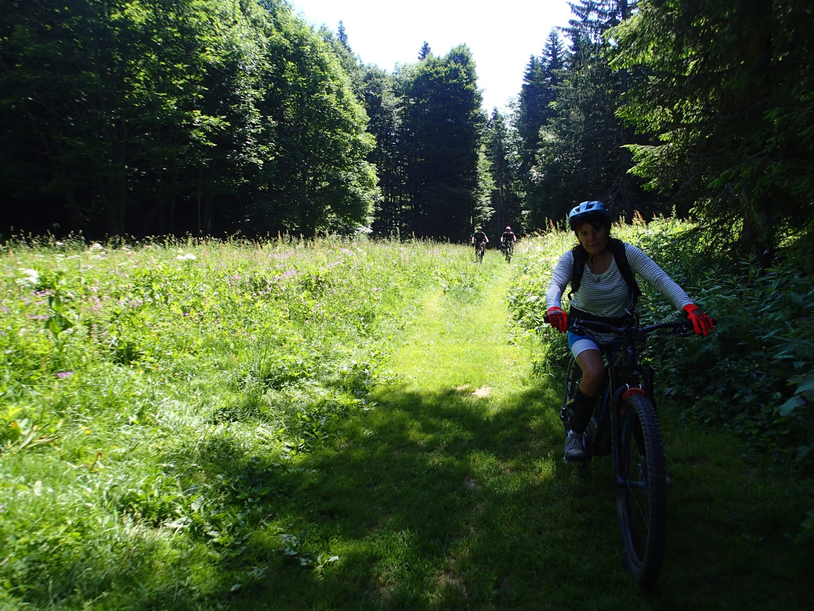 #4 ... sur une piste bien moquette verte ! ... sur une piste bien moquette verte !