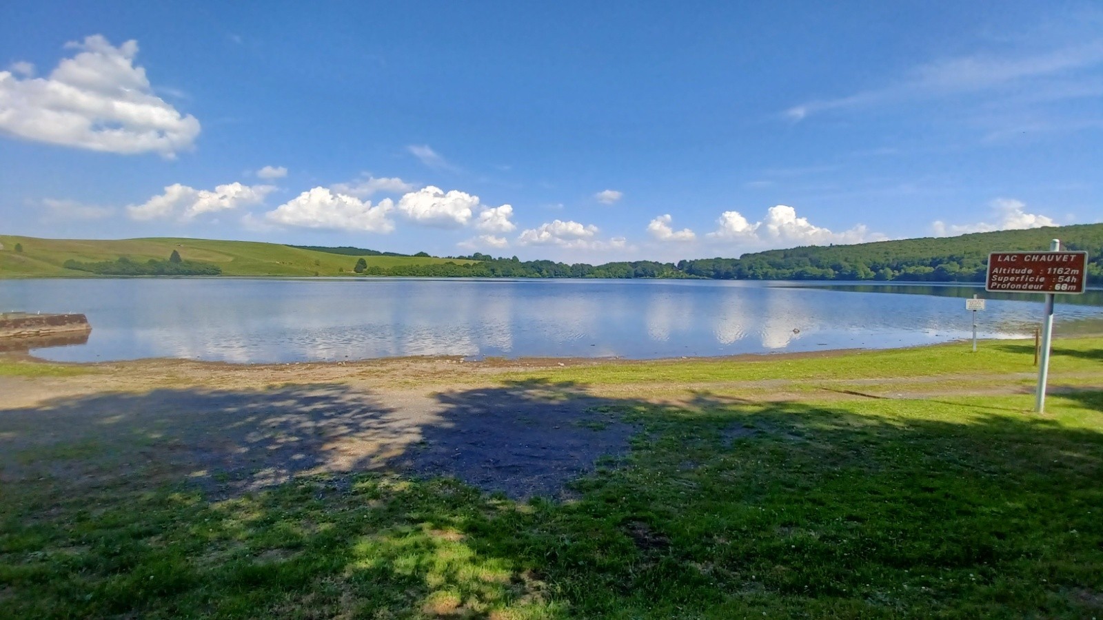 #19 Lac Chauvet. Lac Chauvet.